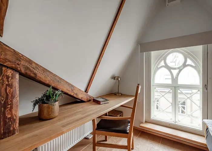 Апартаменти Airhome - Owl's Nest