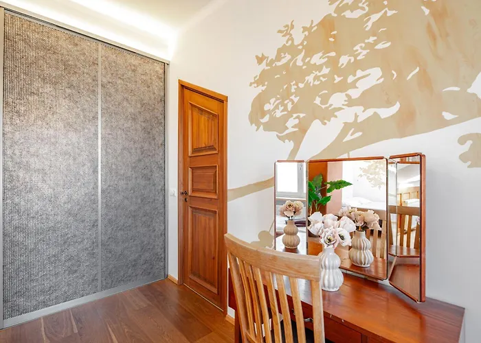 Апартаменти Airhome - Owl's Nest