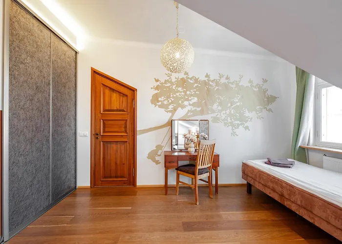 Airhome - Owl's Nest Апартаменти