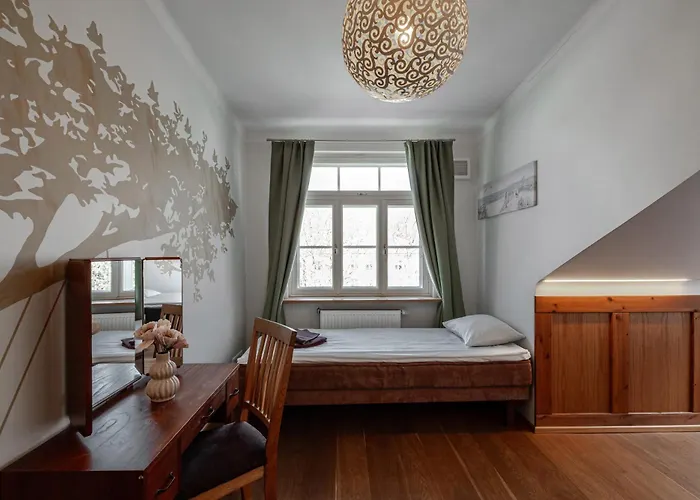 Апартаменти Airhome - Owl's Nest *